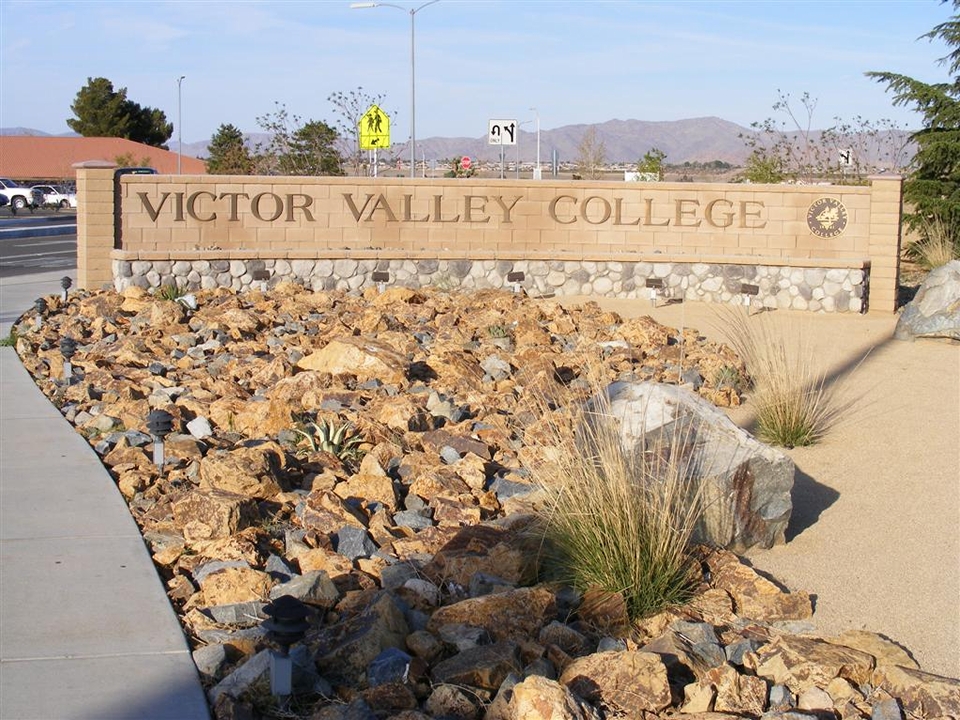 Genesis Language Labs at Victor Valley College
